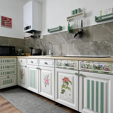 Vicino Ospedali E Colli - Vista Sul Torrente Rilassante Apartment *